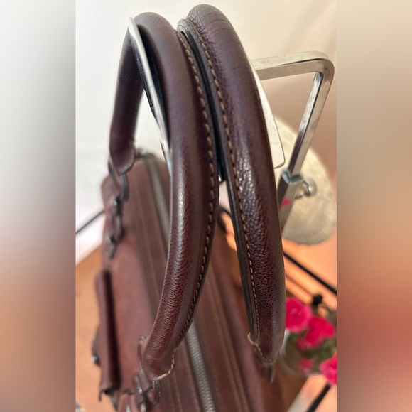 TOD’S Textured Leather Satchel w/dust bag - Picture 7 of 17